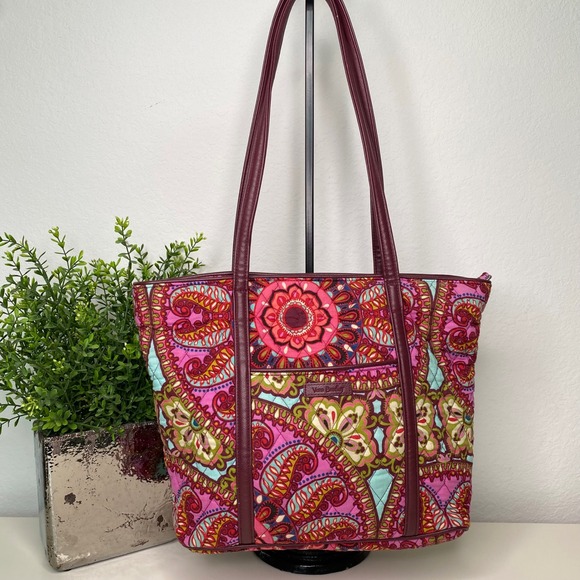 Vera Bradley Quilted Tote Bag in‎ "Resort Medallion" Pink and Burgundy - Picture 3 of 16